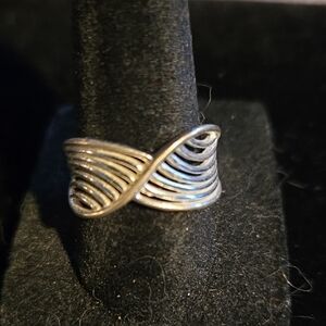 Stylish Silver Infinity Band Ring